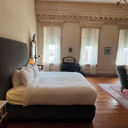 Hotel On North-2