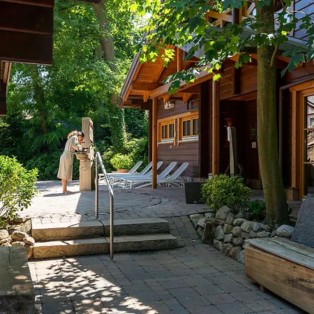 Waldhotel Tannenhäuschen-2