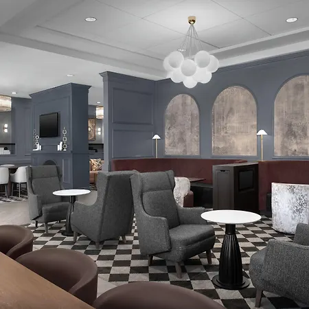 Courtyard By Marriott Richmond Downtown-2