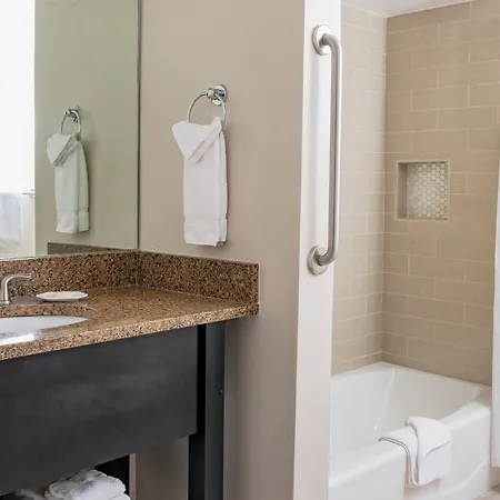 Worldmark Anaheim-2