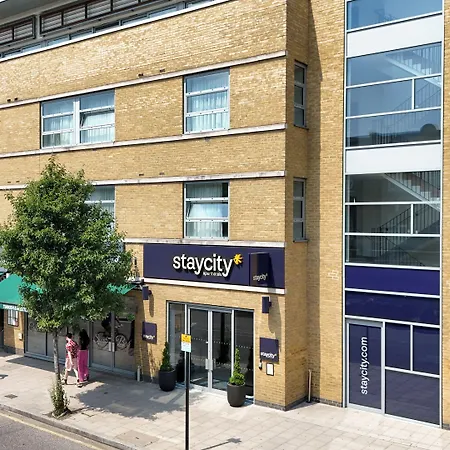 Staycity Aparthotels London Greenwich High Road-3
