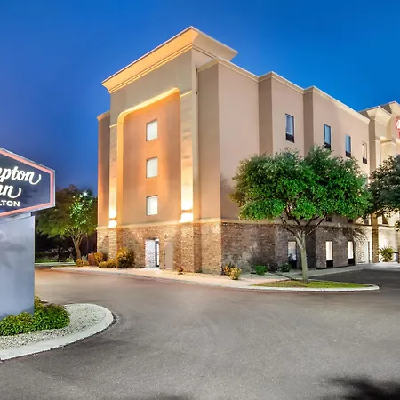 Hampton Inn Uvalde-2