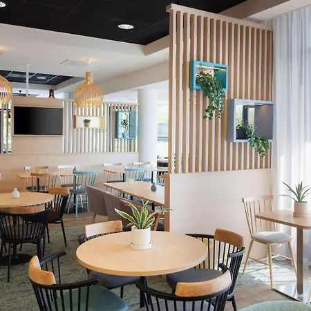 Hampton by Hilton Amsterdam Airport Schiphol-3