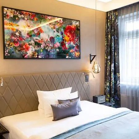 Boutique Hotel Poppenbütteler Hof-2