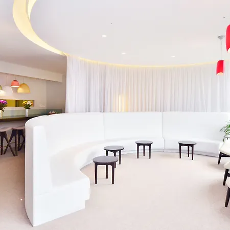 Axiom Park Hotel-2