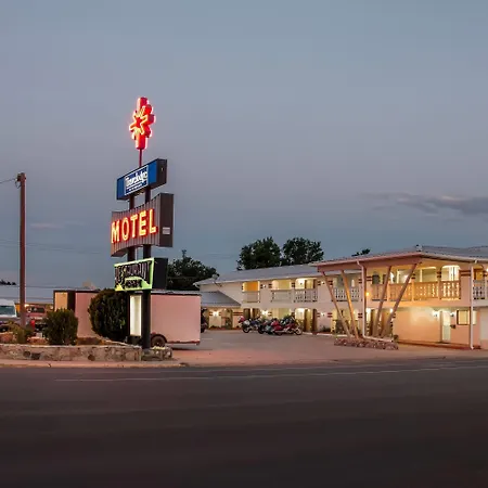 Travelodge By Wyndham Las Vegas Nm-2