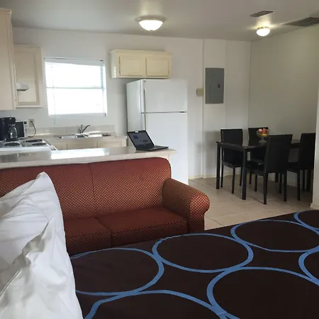 Port Isla Inn-3
