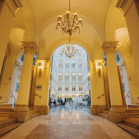 Hotel Grand Palace - Small Luxury Hotels - Operated By Czech Inn-2