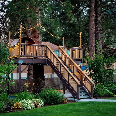 Blue Elk Inn-2