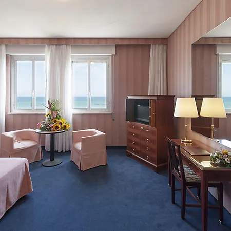 Hotel Esplanade-3