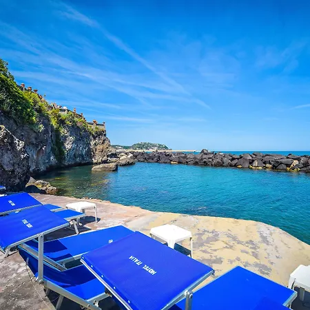 Hotel Italia - Beach Club-3