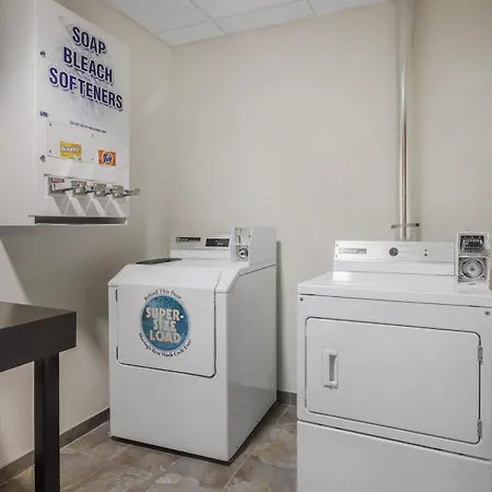 Surestay Plus Hotel By Best Western Niagara Falls East-3