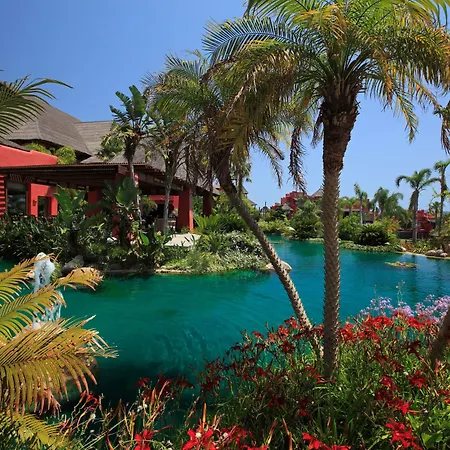 Asia Gardens Hotel & Thai Spa, A Royal Hideaway Hotel-2