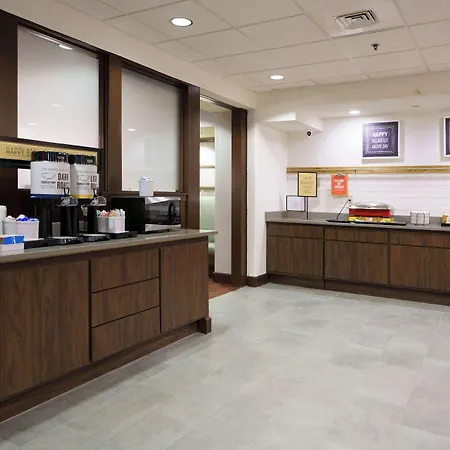 Hampton Inn Hays-North Of I-70-2