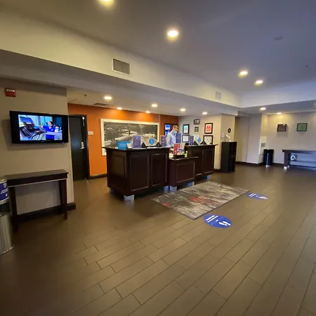 Hampton Inn & Suites Las Vegas South-3