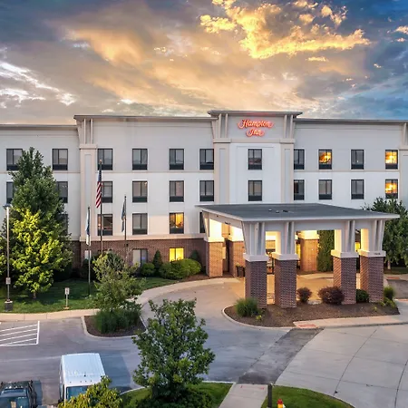 Newly Renovated Hampton Inn Omaha West Lakeside-3