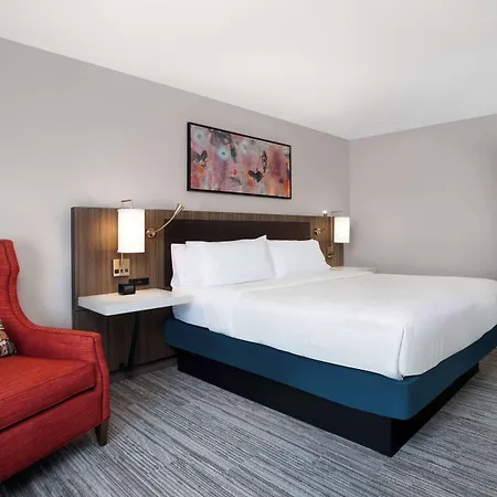 Hilton Garden Inn Omaha West-3