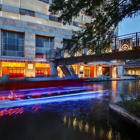 Drury Plaza Hotel San Antonio Riverwalk-2