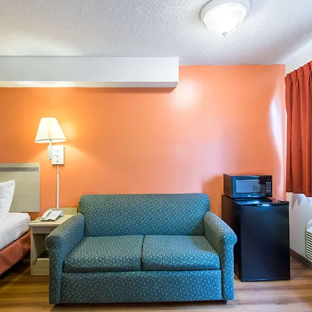 Motel 6-Lawrence, Ks-3