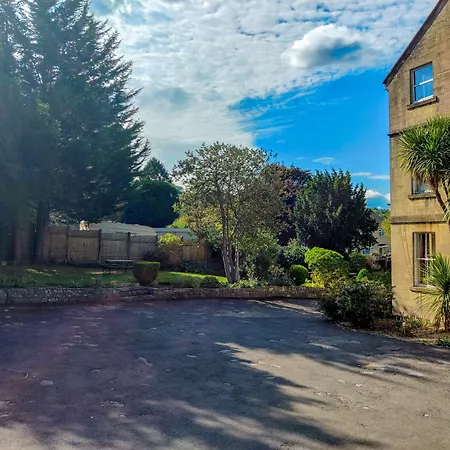 Wentworth House - Free Parking-2