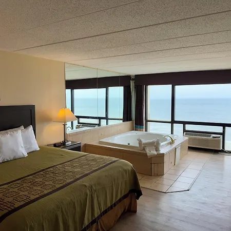 Aquarius Oceanfront Hotel-3