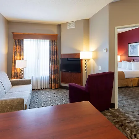 Grandstay Hotel & Suites Ames-2