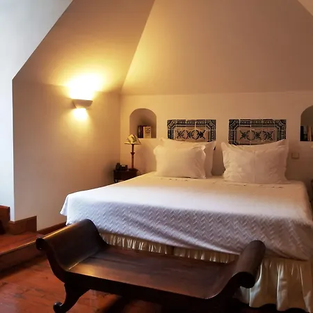 Lawrences Hotel-2