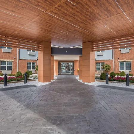 Wyndham Garden Galena Hotel & Day Spa-3