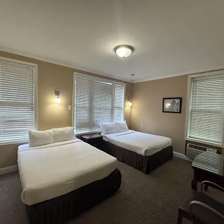 District Hotel-2