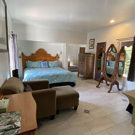 Villa Rosa Inn-2