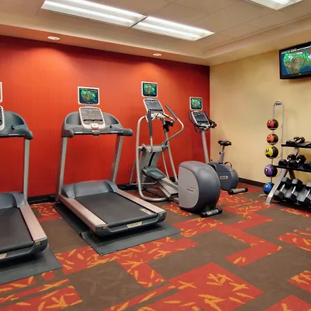 Courtyard By Marriott Madison East-3