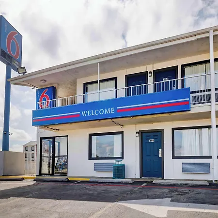Motel 6 Denton, Tx - Unt-3