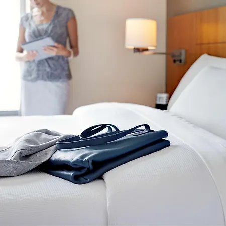 Hyatt Place Savannah Airport-3
