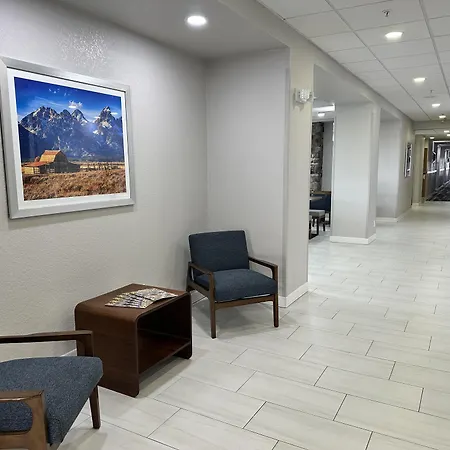 Surestay Plus By Best Western Cheyenne-2