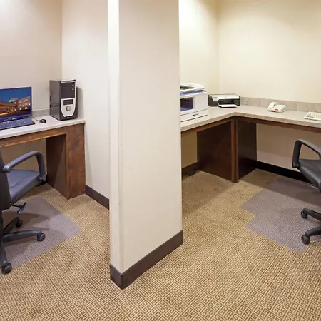 Holiday Inn Express Hotel & Suites Eagle Pass By Ihg-3