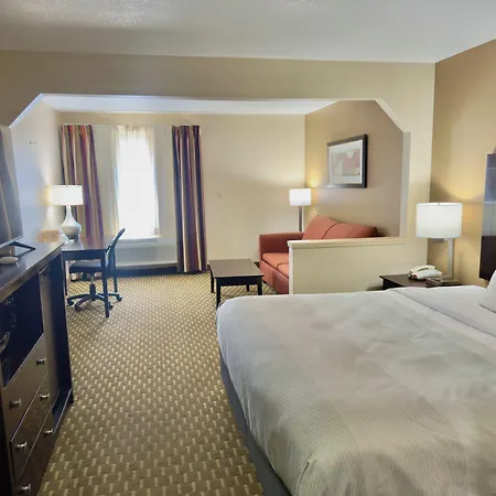 Quality Inn & Suites Pine Bluff-2