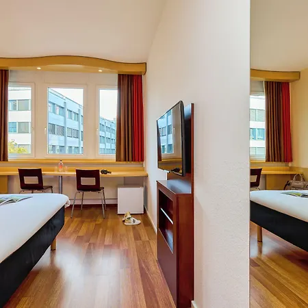 ibis Luzern Kriens-3