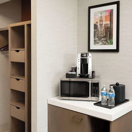 Hilton Garden Inn Philadelphia Center City-3