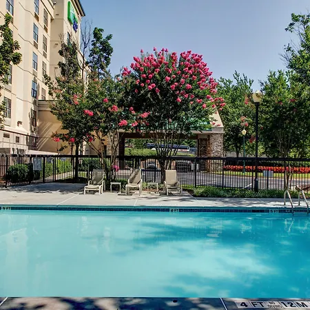 Holiday Inn Express Hotel & Suites Atlanta Buckhead By Ihg-3