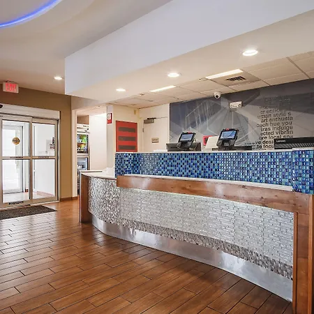 Country Inn & Suites By Radisson, Savannah Southside-3