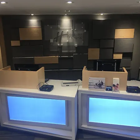 Holiday Inn Express Dublin By Ihg-2