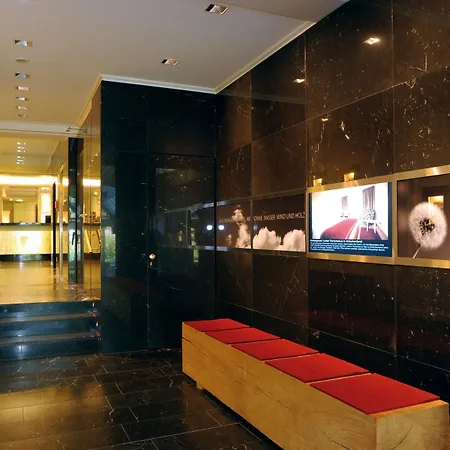Best Western Premier Hotel Victoria-3