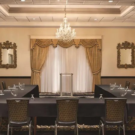 Radisson Hotel & Conference Center Rockford-2