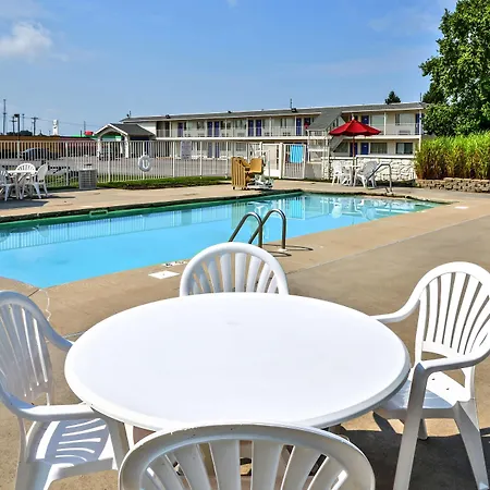 Motel 6-Saint Joseph, Mo-2