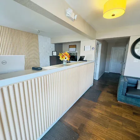 Red Lion Inn & Suites Junction City-2