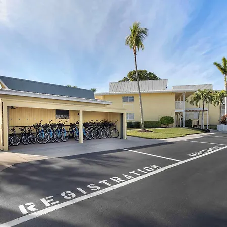 Hilton Vacation Club Charter Club Naples Bay-3