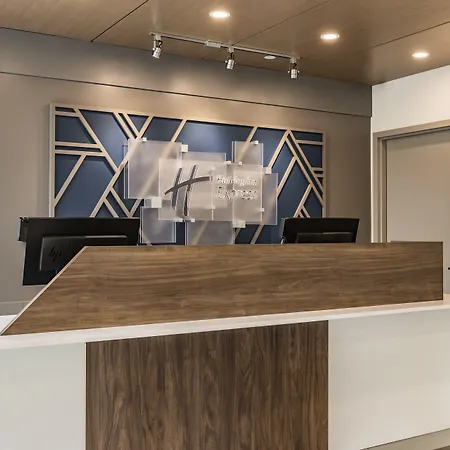 Holiday Inn Express Toronto-North York By Ihg-2