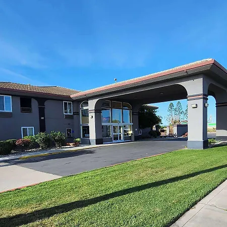 Baymont By Wyndham Manteca-2