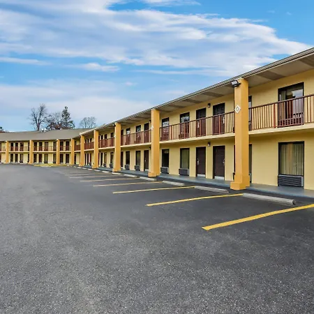 Quality Inn Hillsville-2