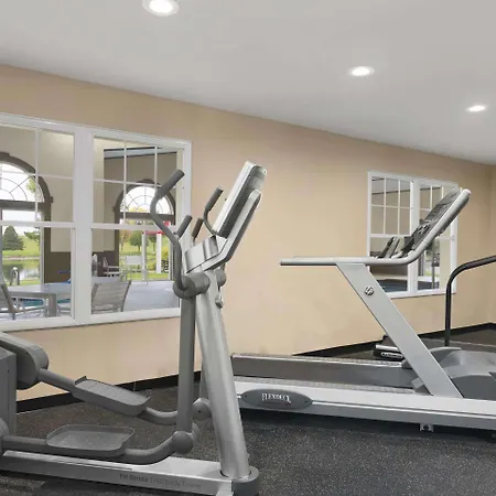 Country Inn & Suites By Radisson, Ankeny - Des Moines-2